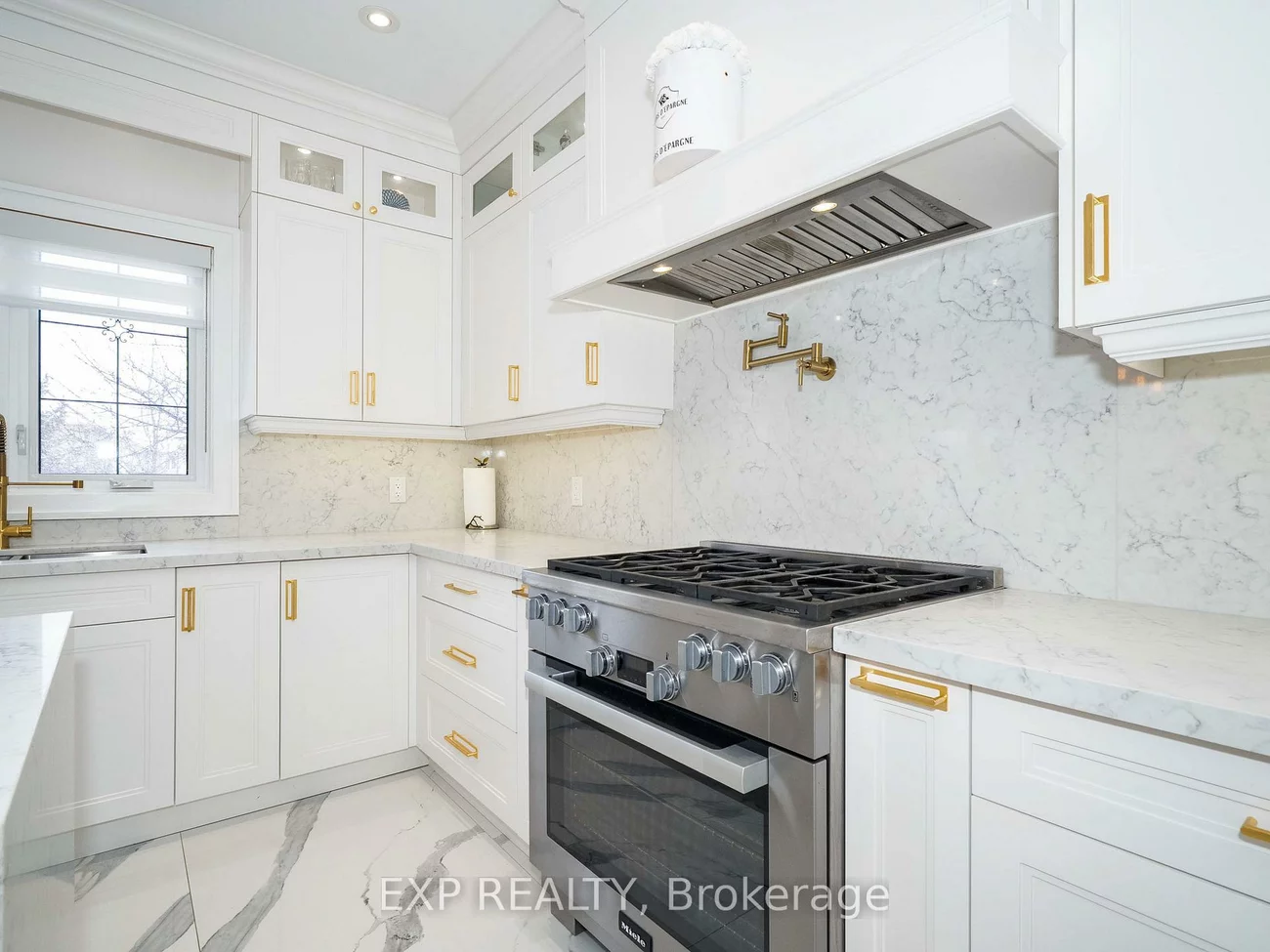 46, Boake, Bayview Hill, Richmond Hill