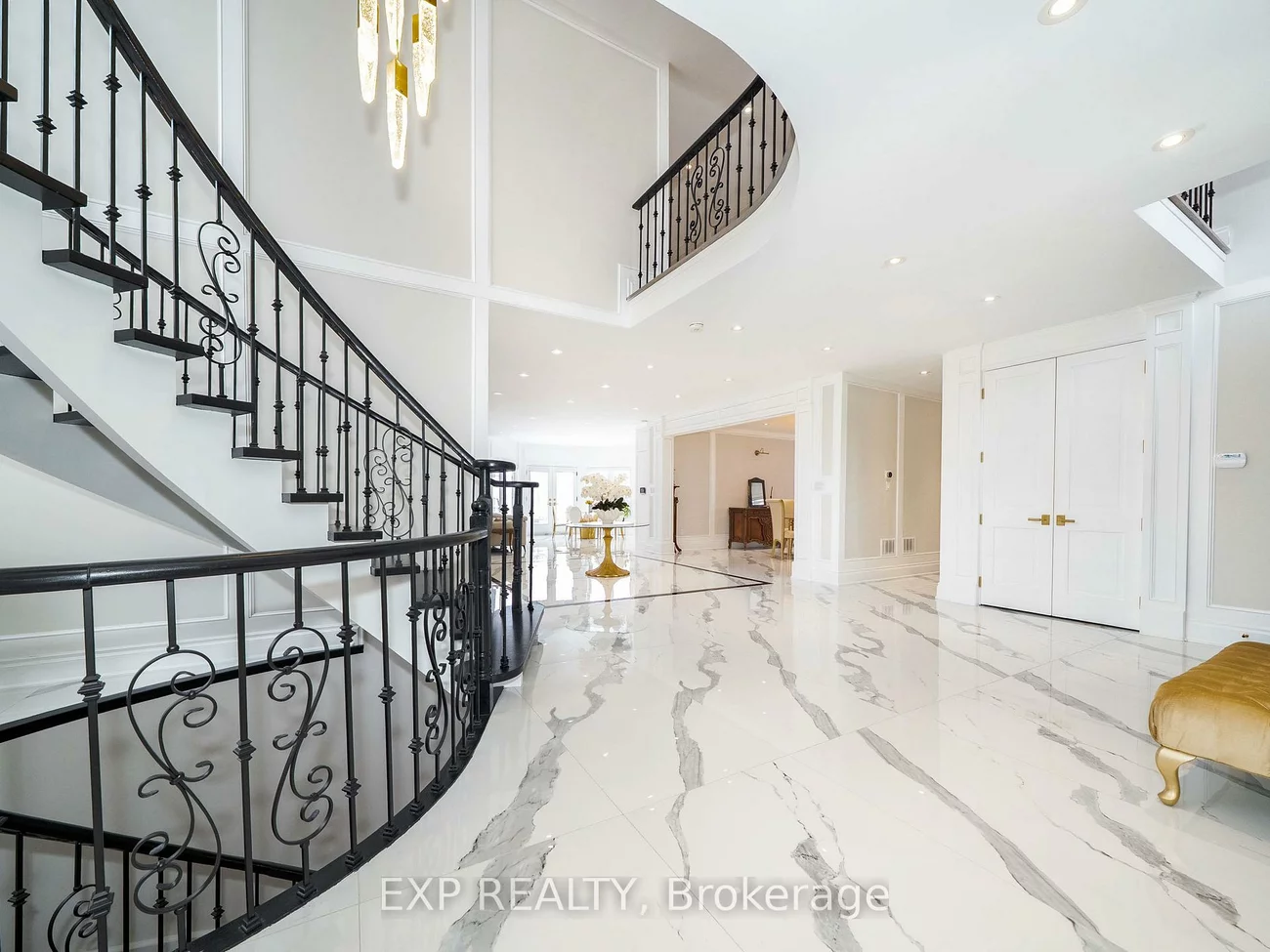 46, Boake, Bayview Hill, Richmond Hill