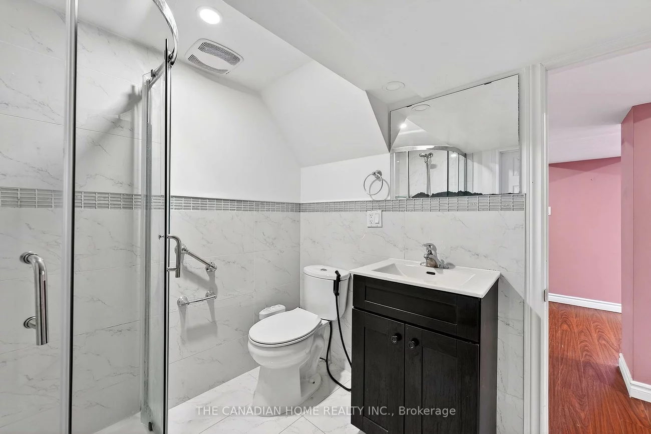 222, Elka, Crosby, Richmond Hill