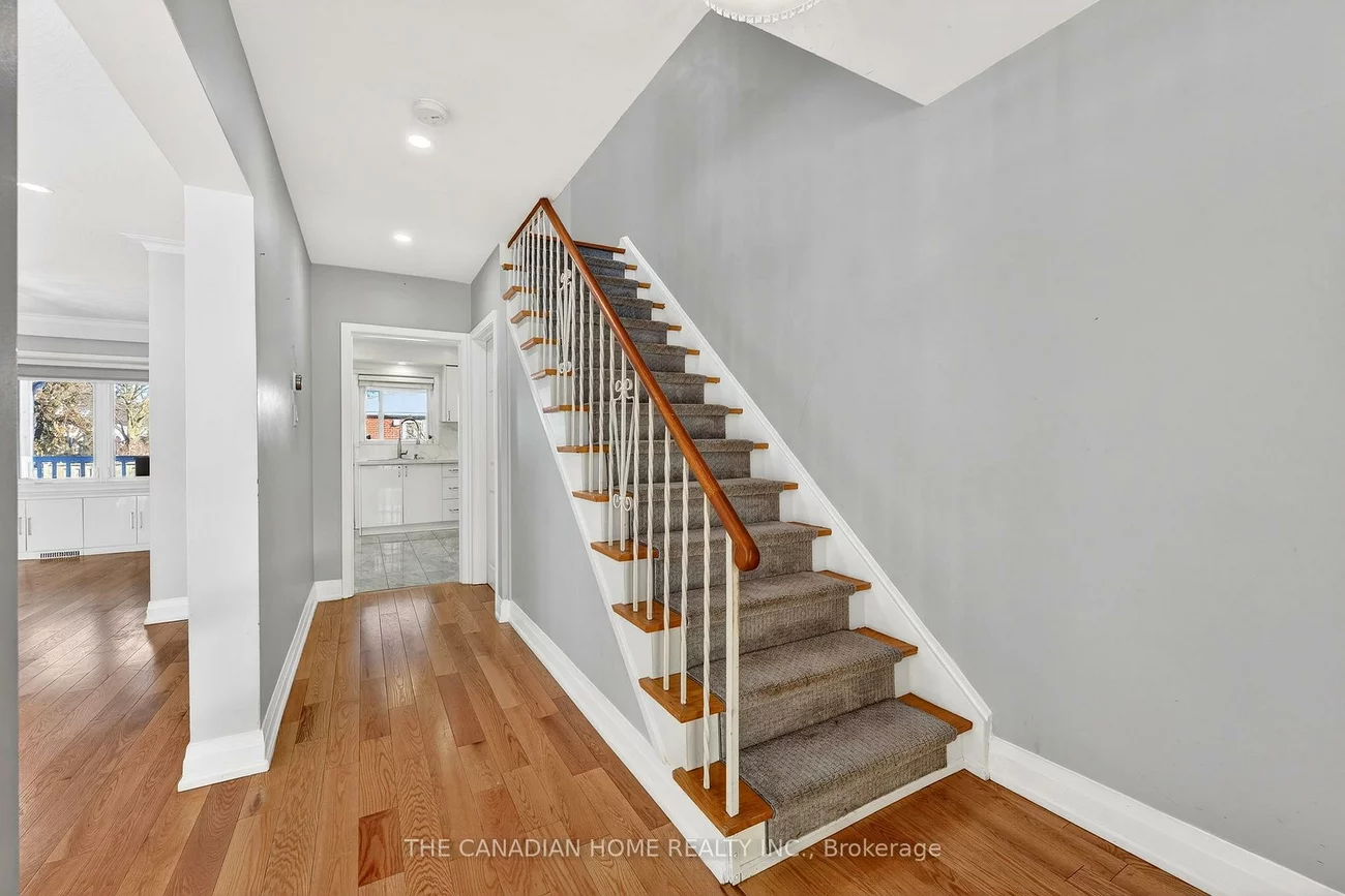 222, Elka, Crosby, Richmond Hill