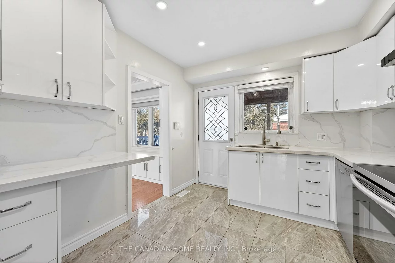 222, Elka, Crosby, Richmond Hill