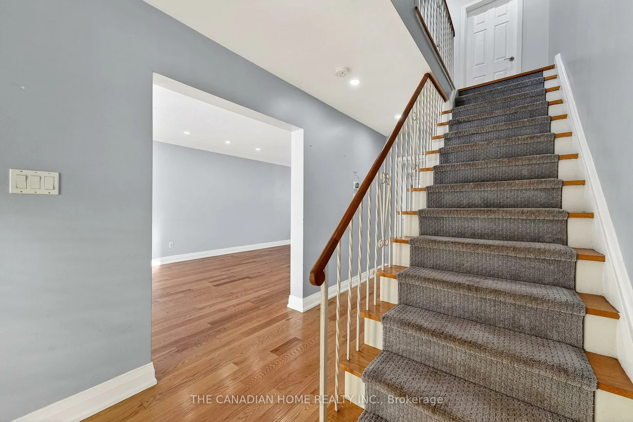 222, Elka, Crosby, Richmond Hill