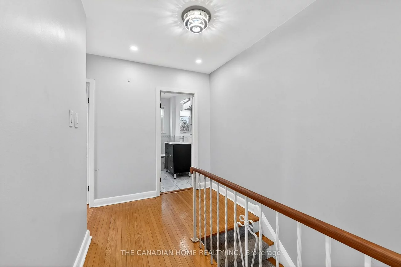 222, Elka, Crosby, Richmond Hill