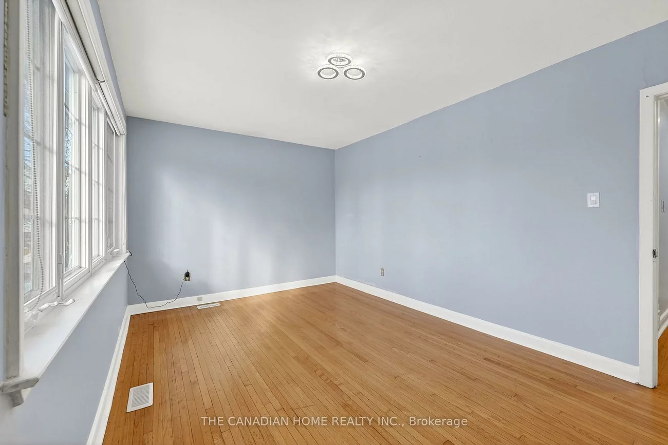 222, Elka, Crosby, Richmond Hill