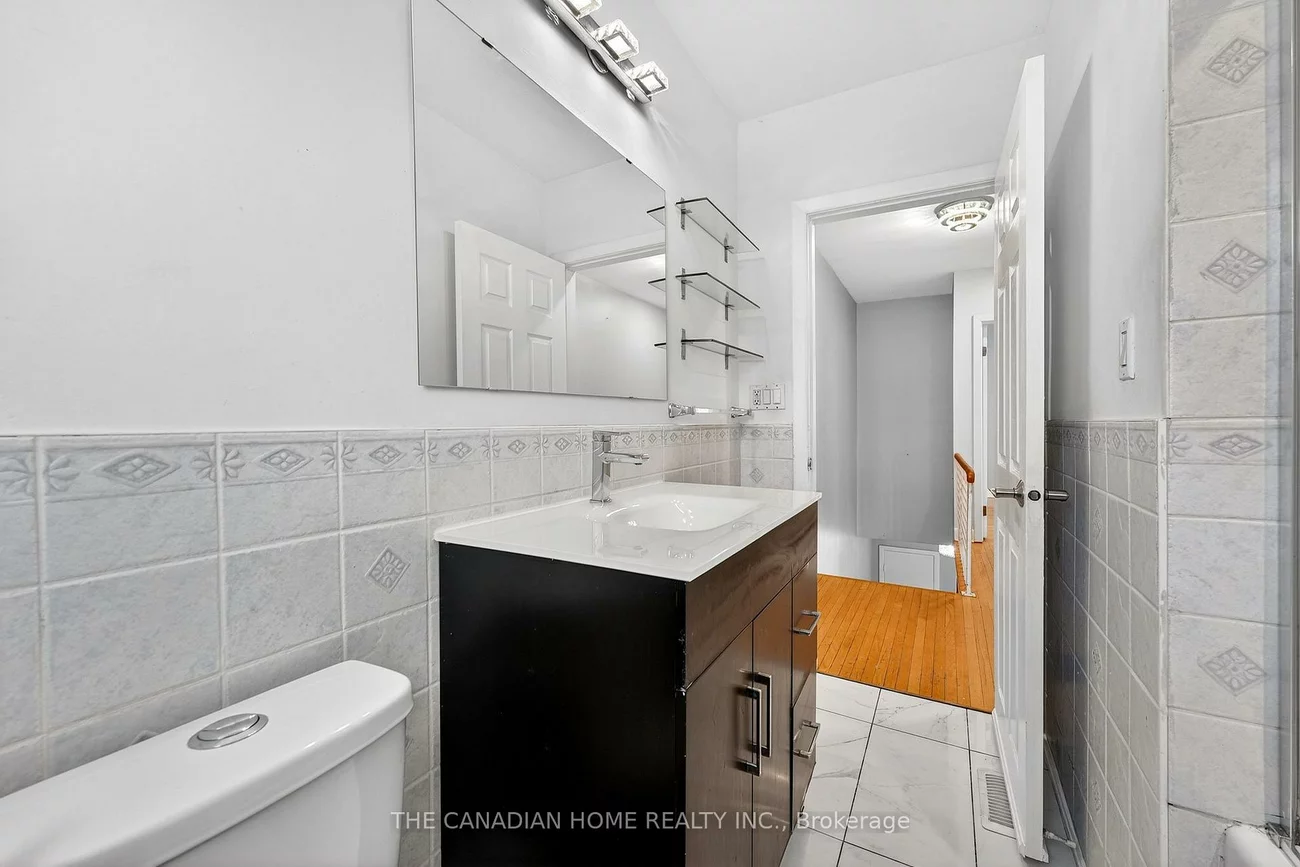 222, Elka, Crosby, Richmond Hill