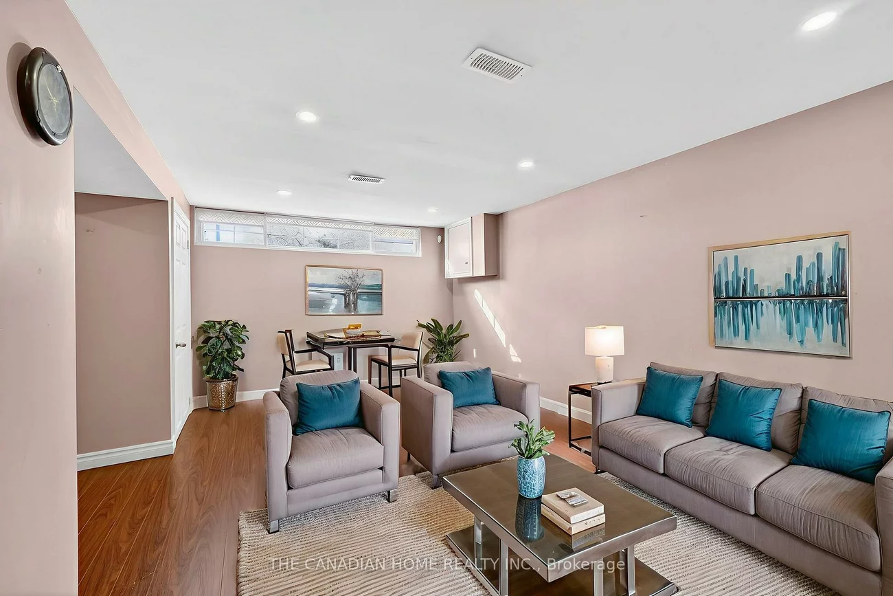 222, Elka, Crosby, Richmond Hill