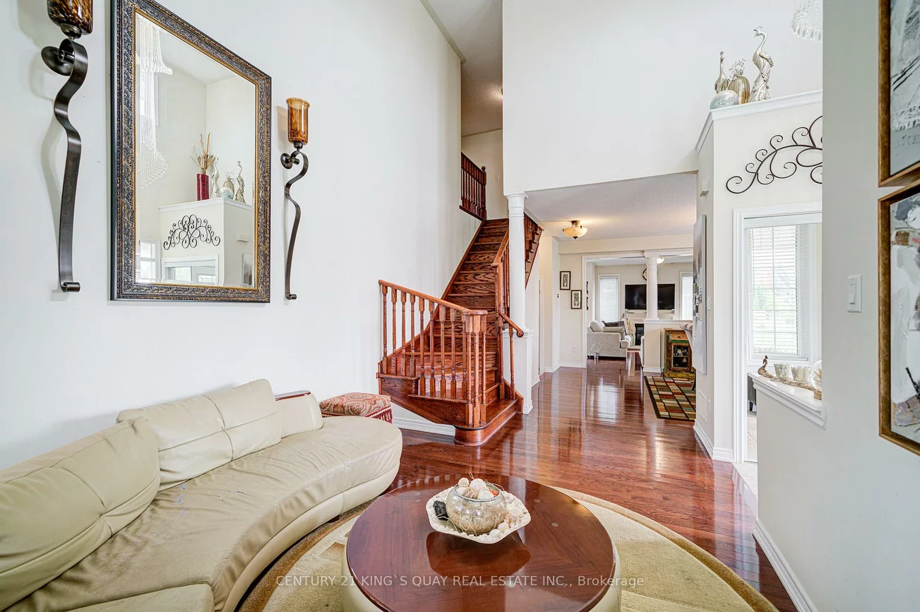 1, Lourakis, Jefferson, Richmond Hill