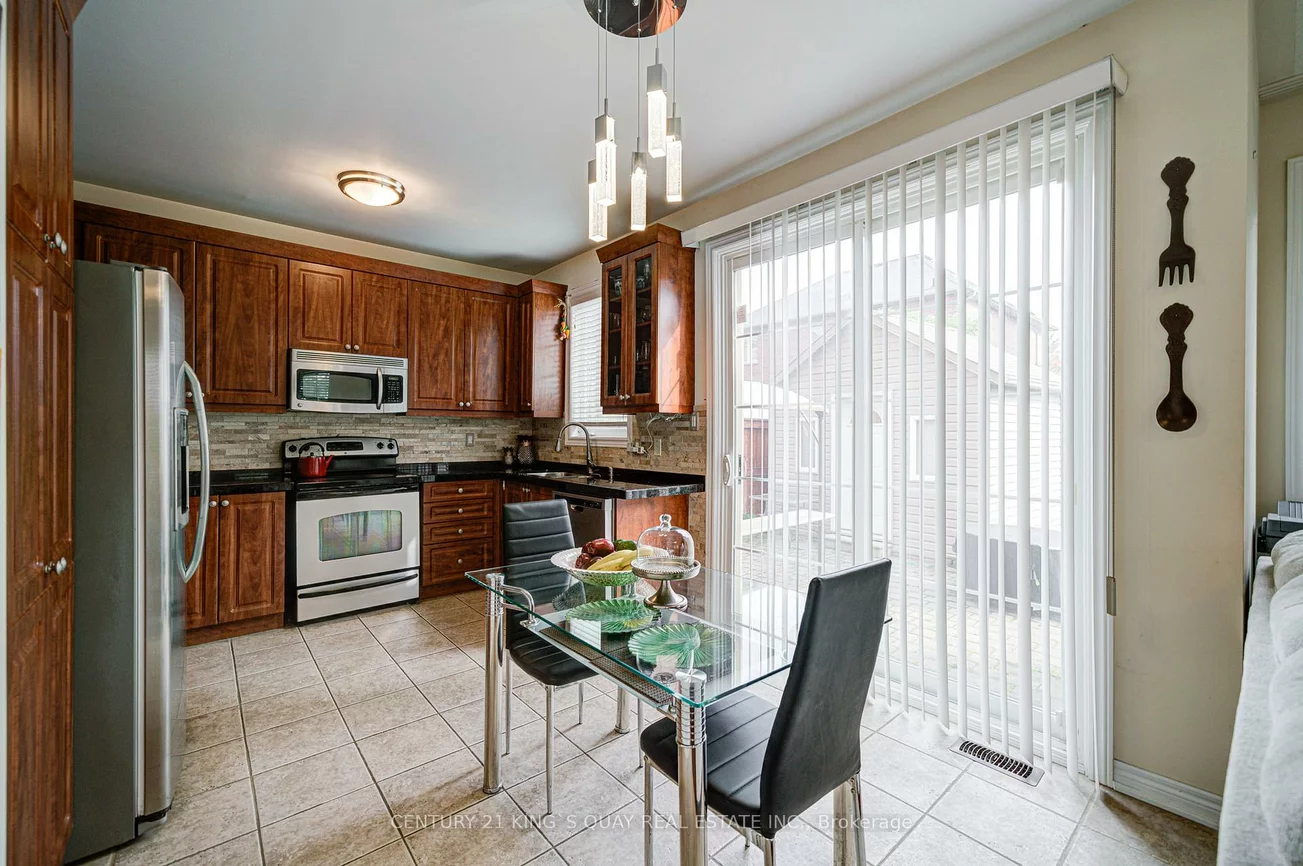 1, Lourakis, Jefferson, Richmond Hill