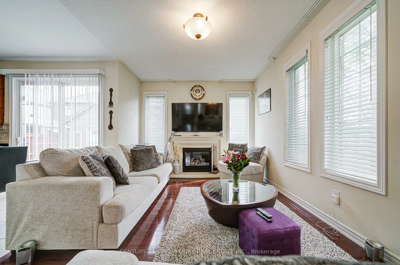 1, Lourakis, Jefferson, Richmond Hill