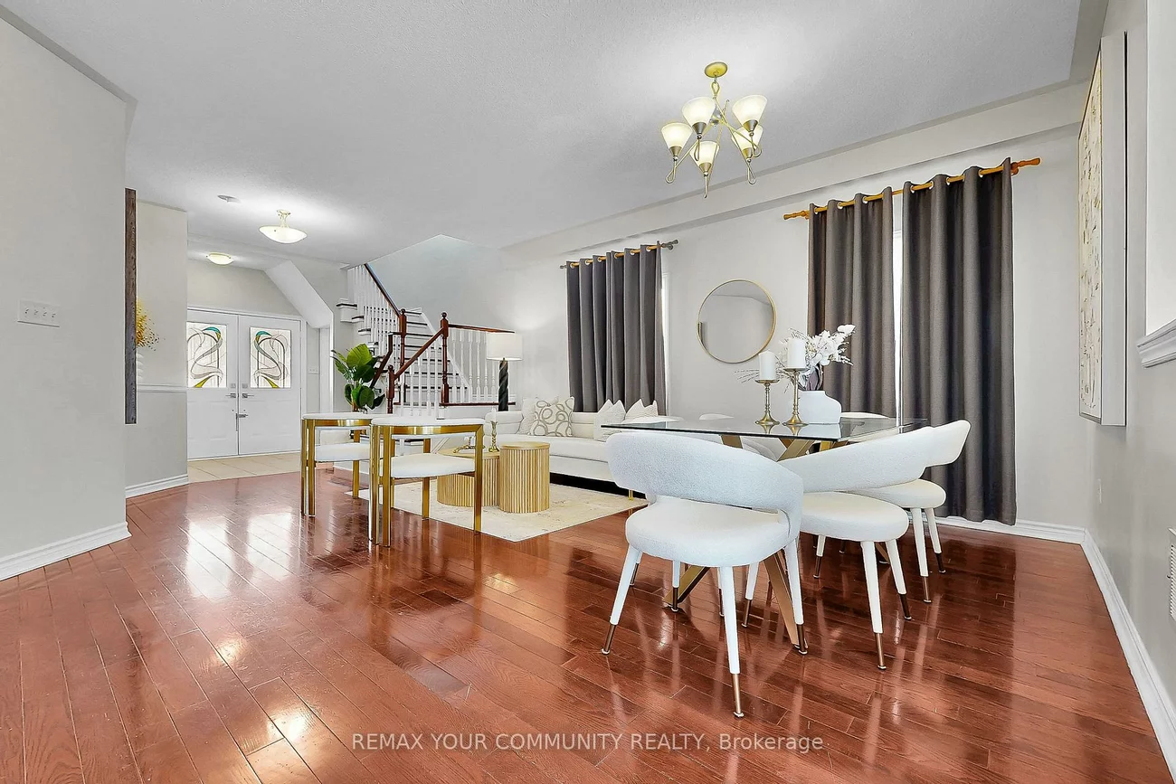 111, Worthington, Oak Ridges Lake Wilcox, Richmond Hill