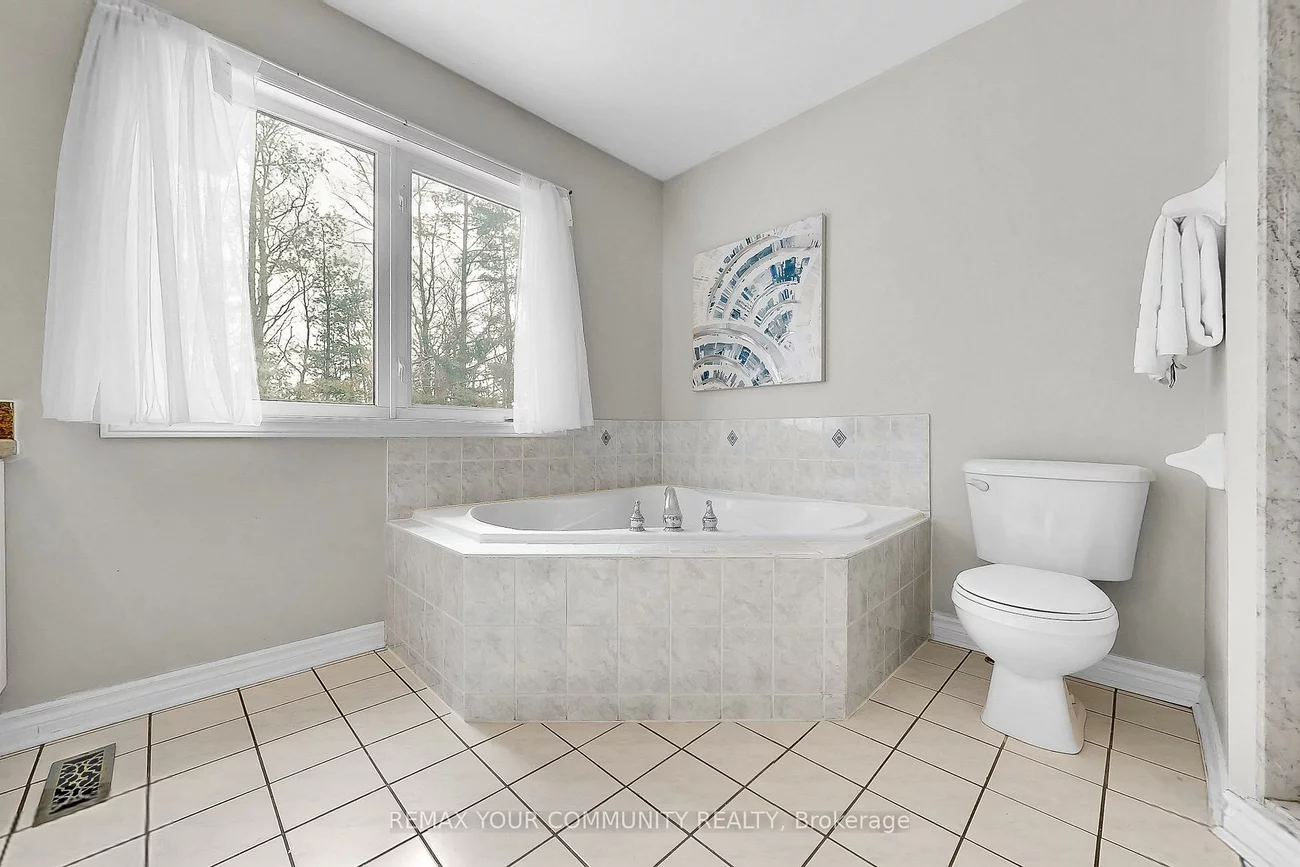 111, Worthington, Oak Ridges Lake Wilcox, Richmond Hill