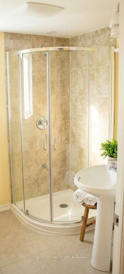 345, Tower Hill, Jefferson, Richmond Hill