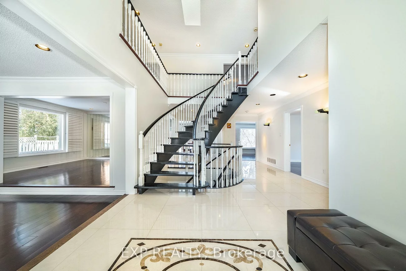 25, Pearl Gate, Doncrest, Richmond Hill