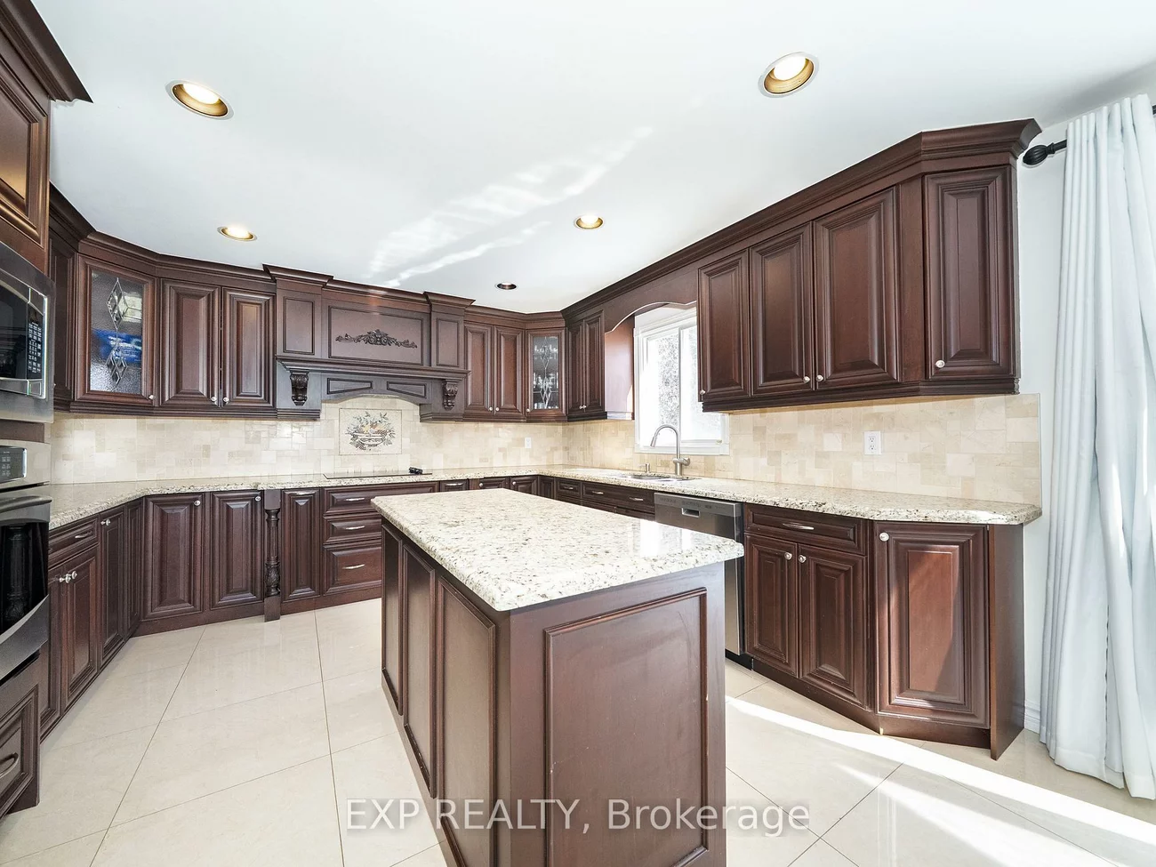 25, Pearl Gate, Doncrest, Richmond Hill