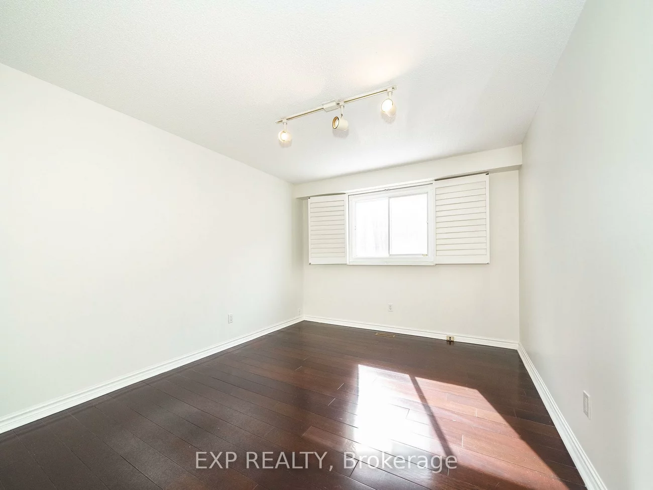 25, Pearl Gate, Doncrest, Richmond Hill