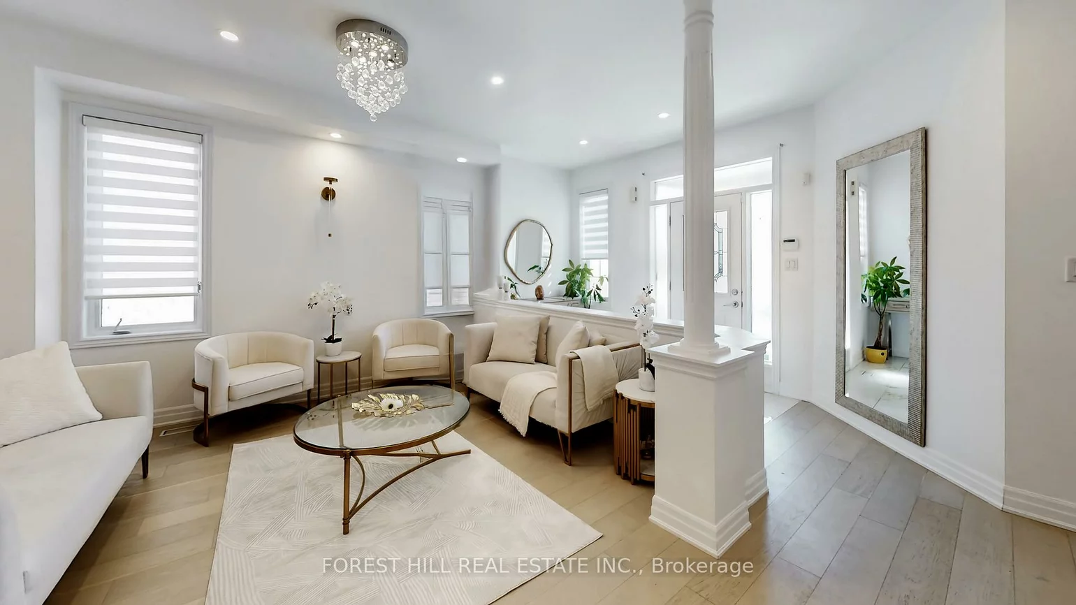 101, Ravine Edge, Jefferson, Richmond Hill