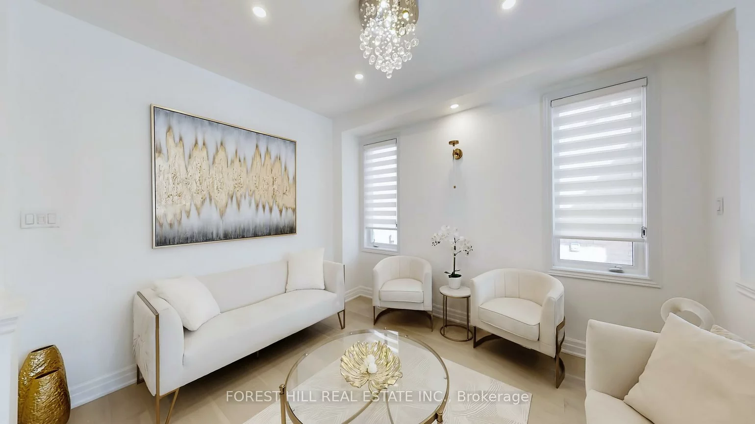 101, Ravine Edge, Jefferson, Richmond Hill