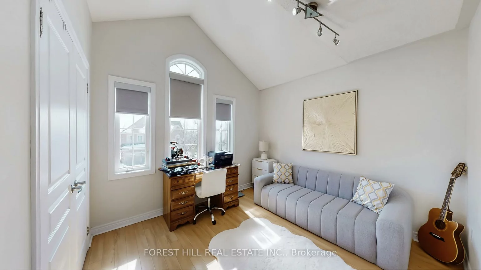 101, Ravine Edge, Jefferson, Richmond Hill