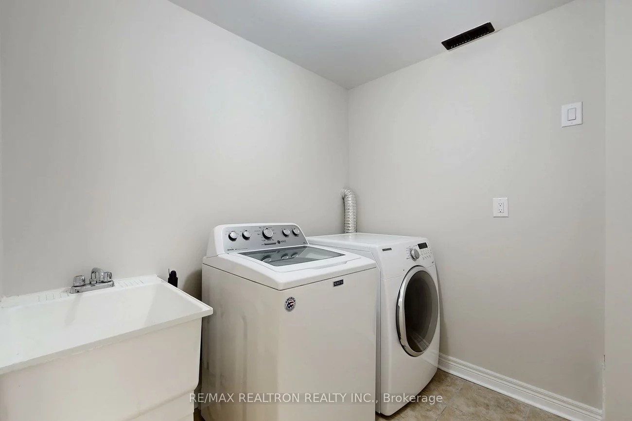 15, Old Colony, Oak Ridges Lake Wilcox, Richmond Hill