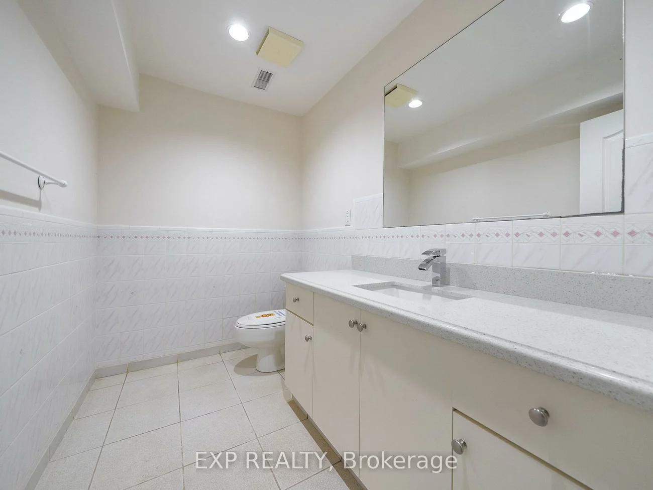 10, Edmund, Bayview Hill, Richmond Hill