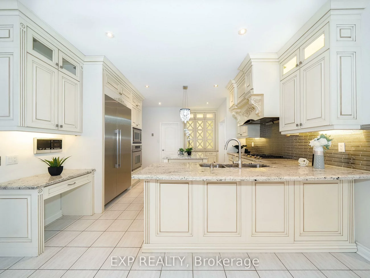 10, Edmund, Bayview Hill, Richmond Hill