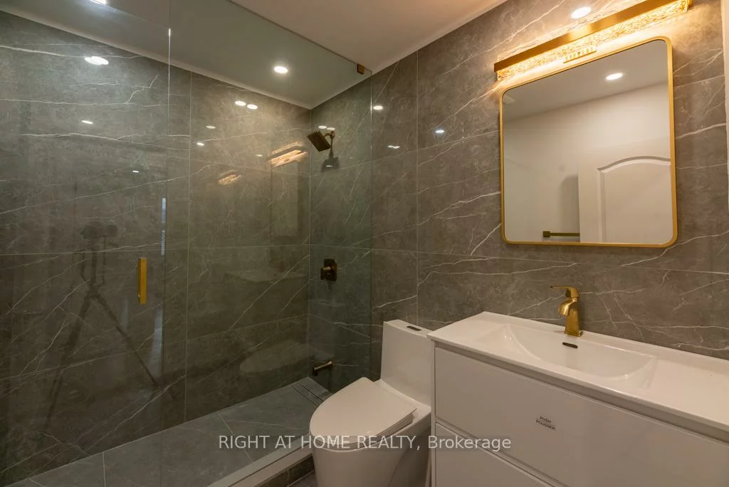 343, Boisdale, Harding, Richmond Hill