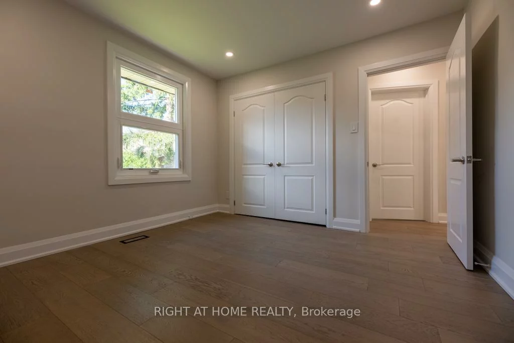 343, Boisdale, Harding, Richmond Hill