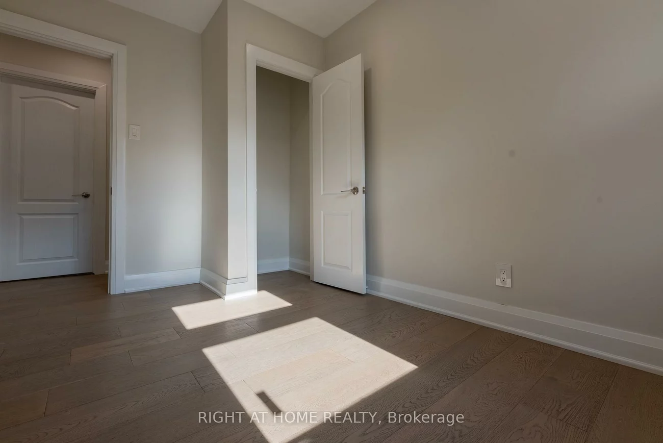 343, Boisdale, Harding, Richmond Hill