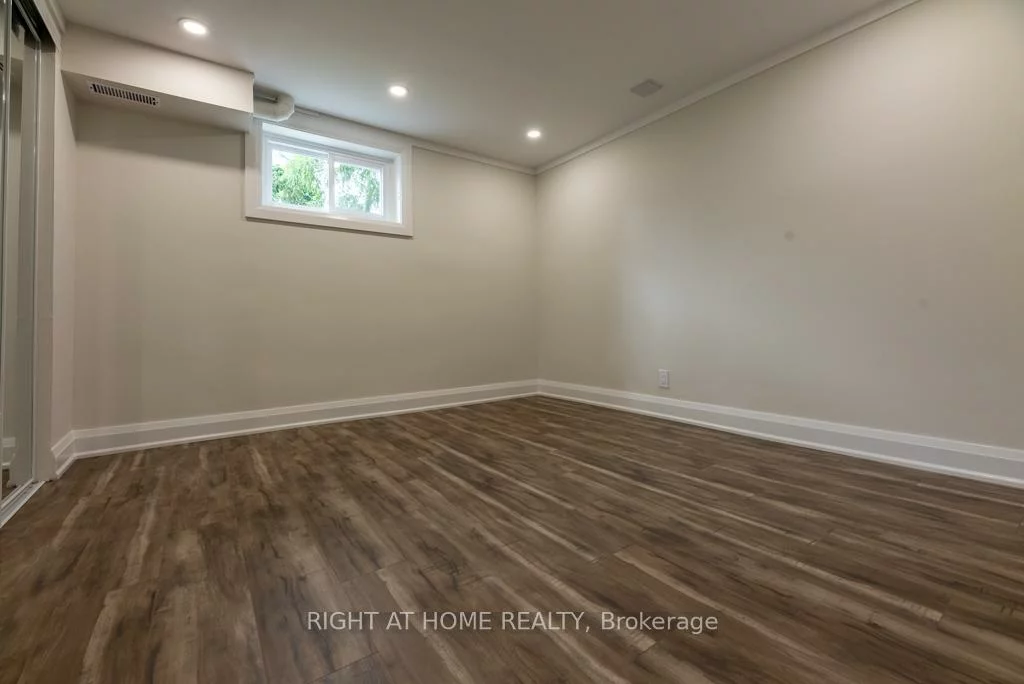 343, Boisdale, Harding, Richmond Hill