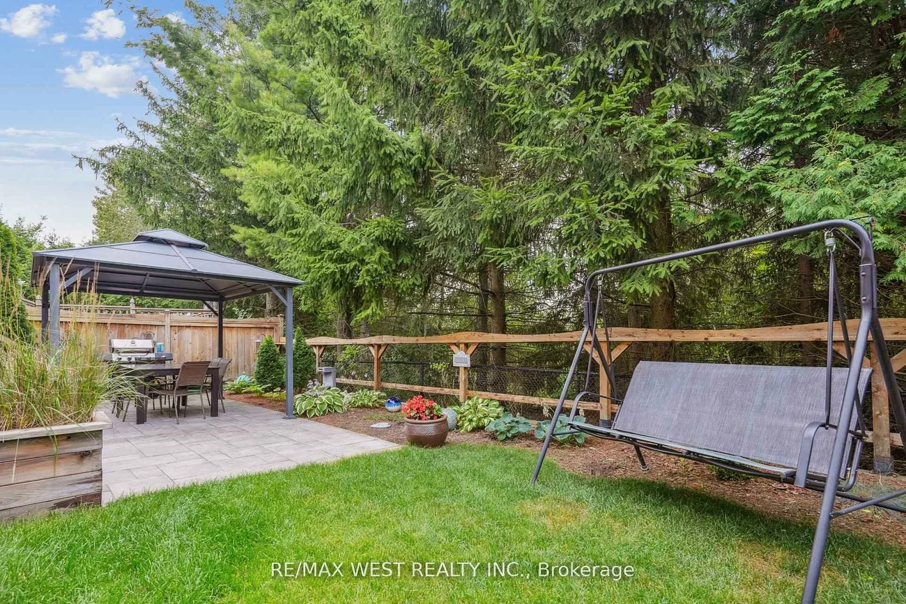 43, Summitcrest, Devonsleigh, Richmond Hill
