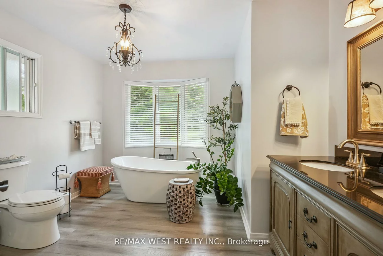 43, Summitcrest, Devonsleigh, Richmond Hill