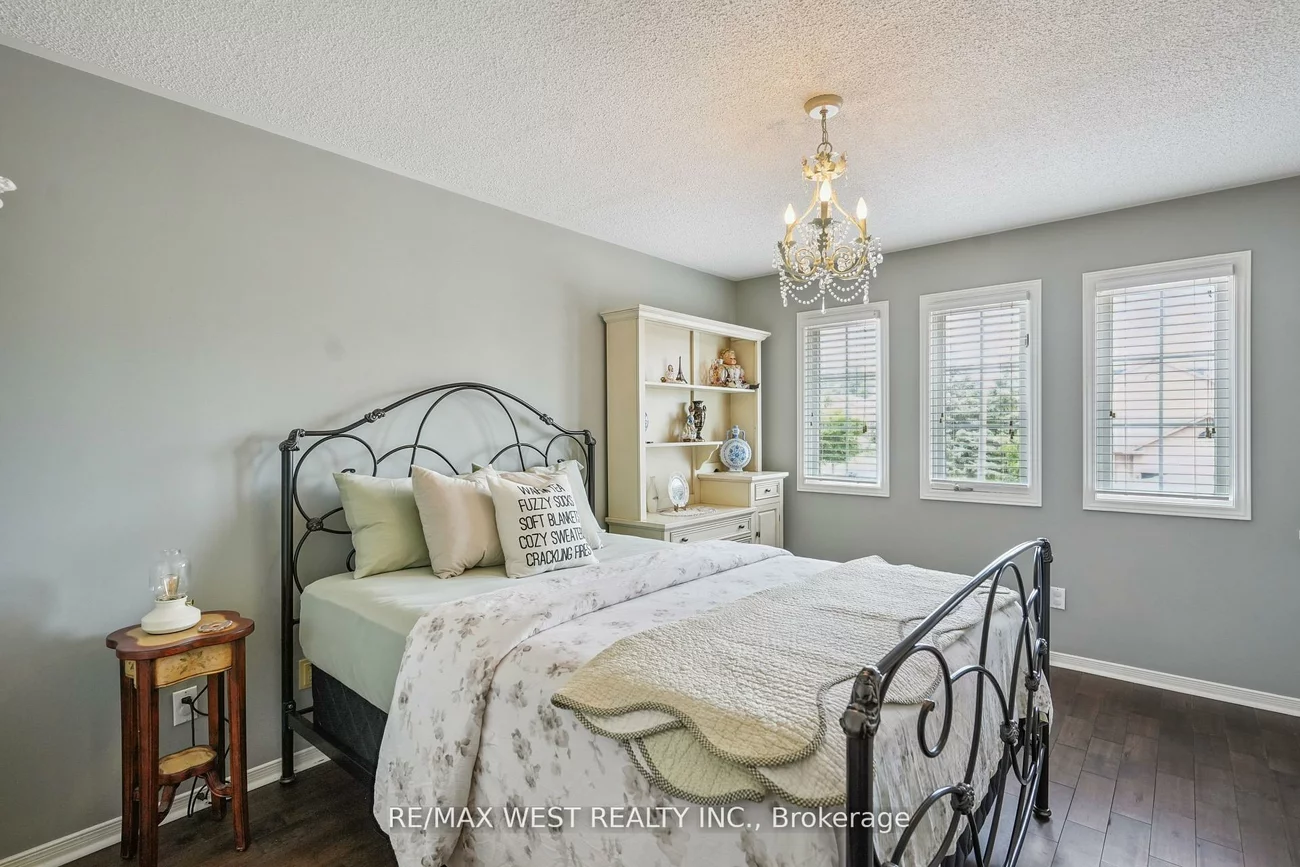 43, Summitcrest, Devonsleigh, Richmond Hill