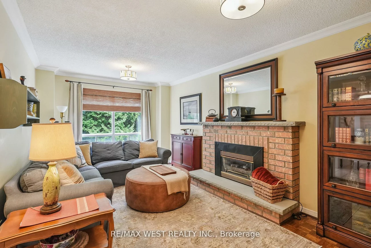 43, Summitcrest, Devonsleigh, Richmond Hill