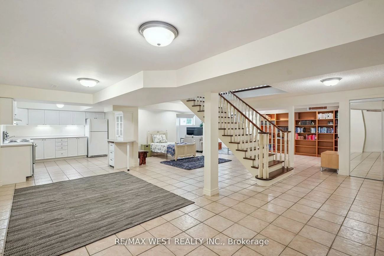 43, Summitcrest, Devonsleigh, Richmond Hill
