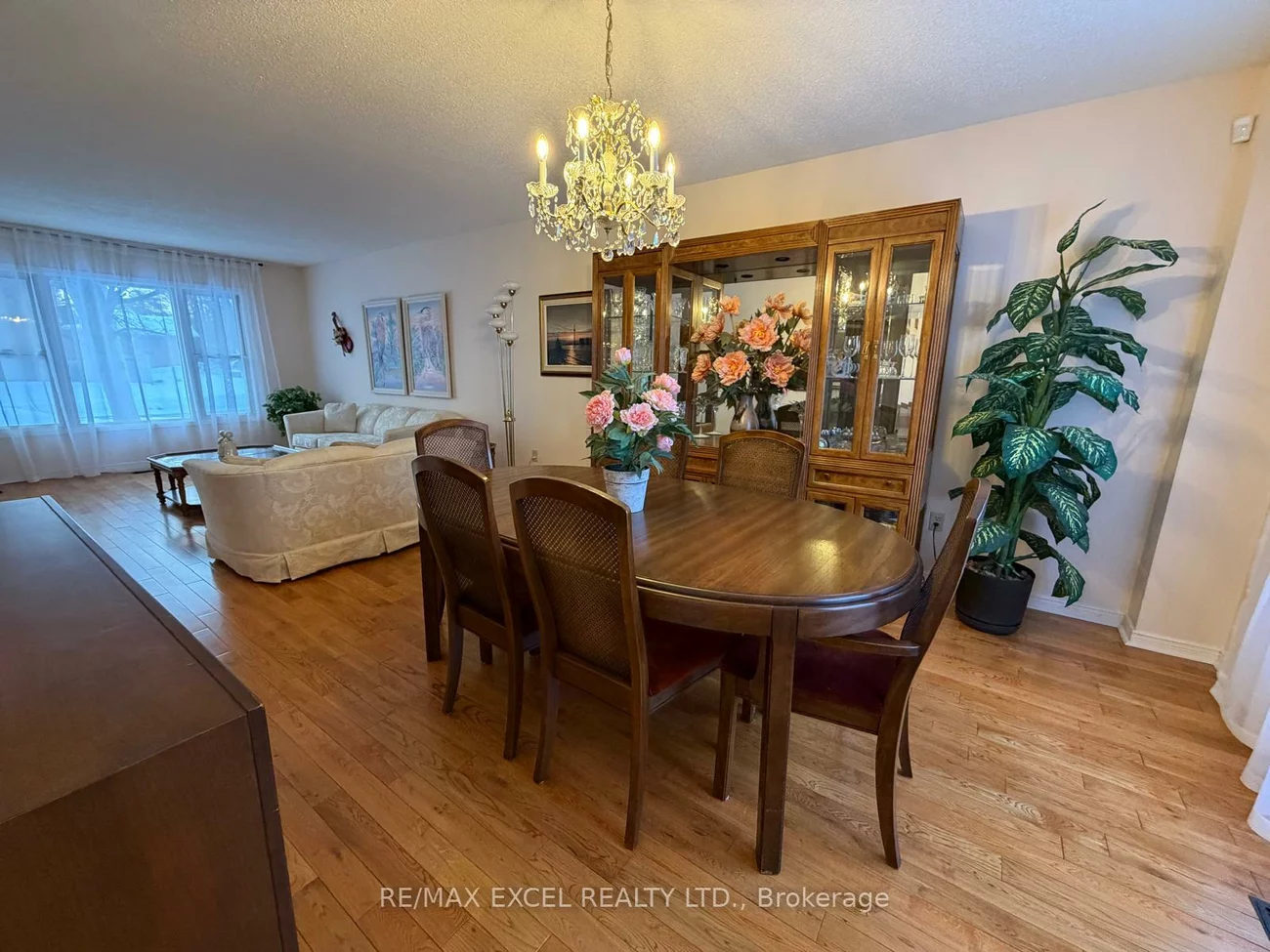 465, Becker, Crosby, Richmond Hill