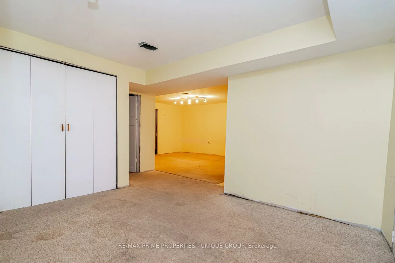 425, Centre, Crosby, Richmond Hill