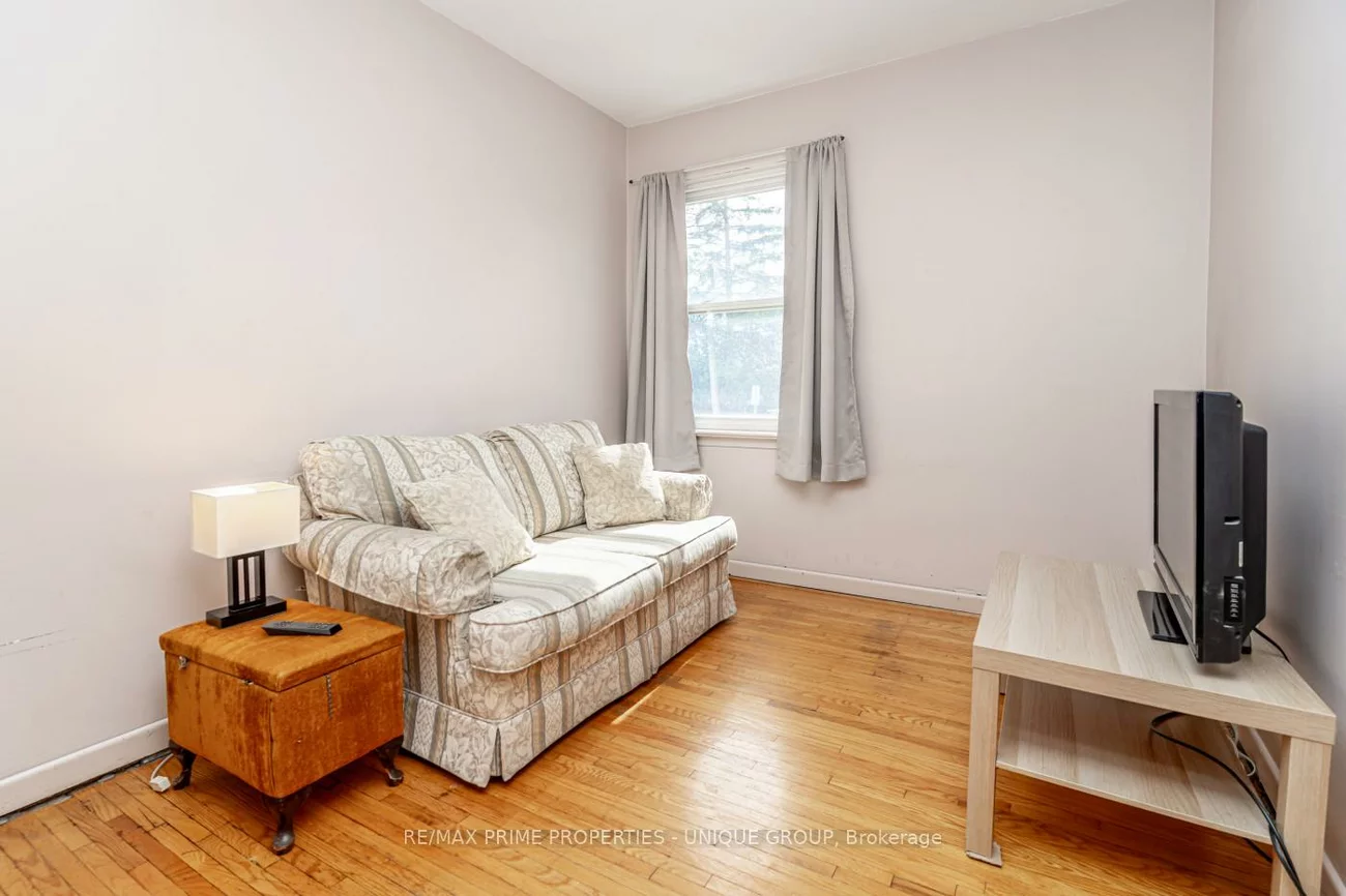 425, Centre, Crosby, Richmond Hill