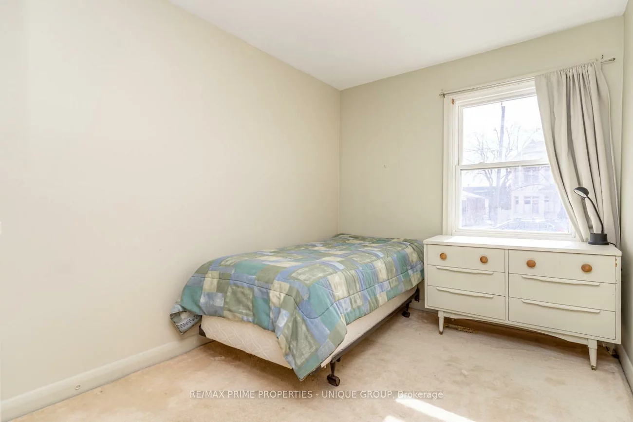 425, Centre, Crosby, Richmond Hill