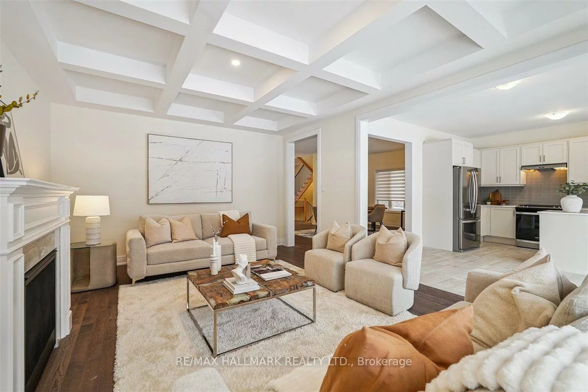 21, La Reine, Oak Ridges, Richmond Hill