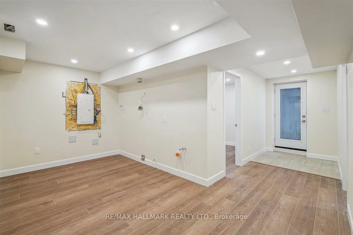 21, La Reine, Oak Ridges, Richmond Hill