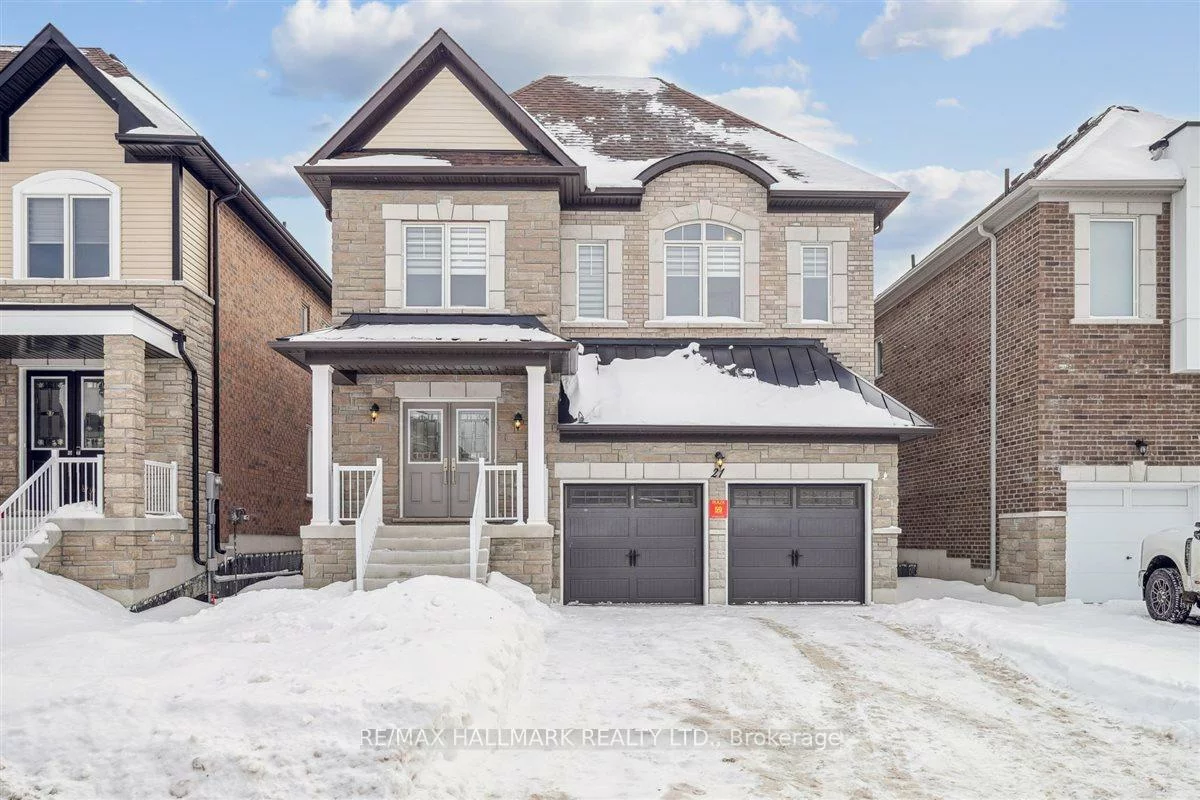 21, La Reine, Oak Ridges, Richmond Hill