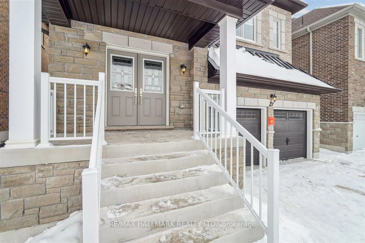 21, La Reine, Oak Ridges, Richmond Hill