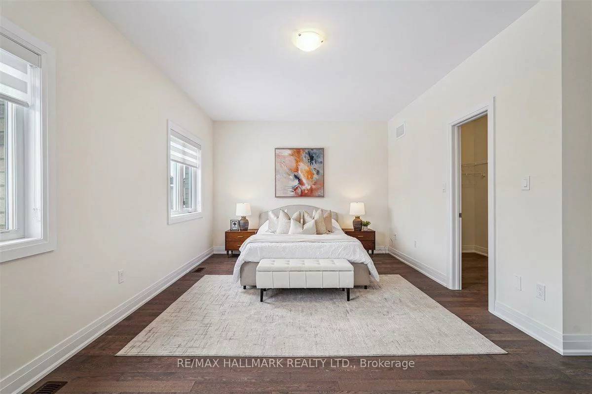 21, La Reine, Oak Ridges, Richmond Hill