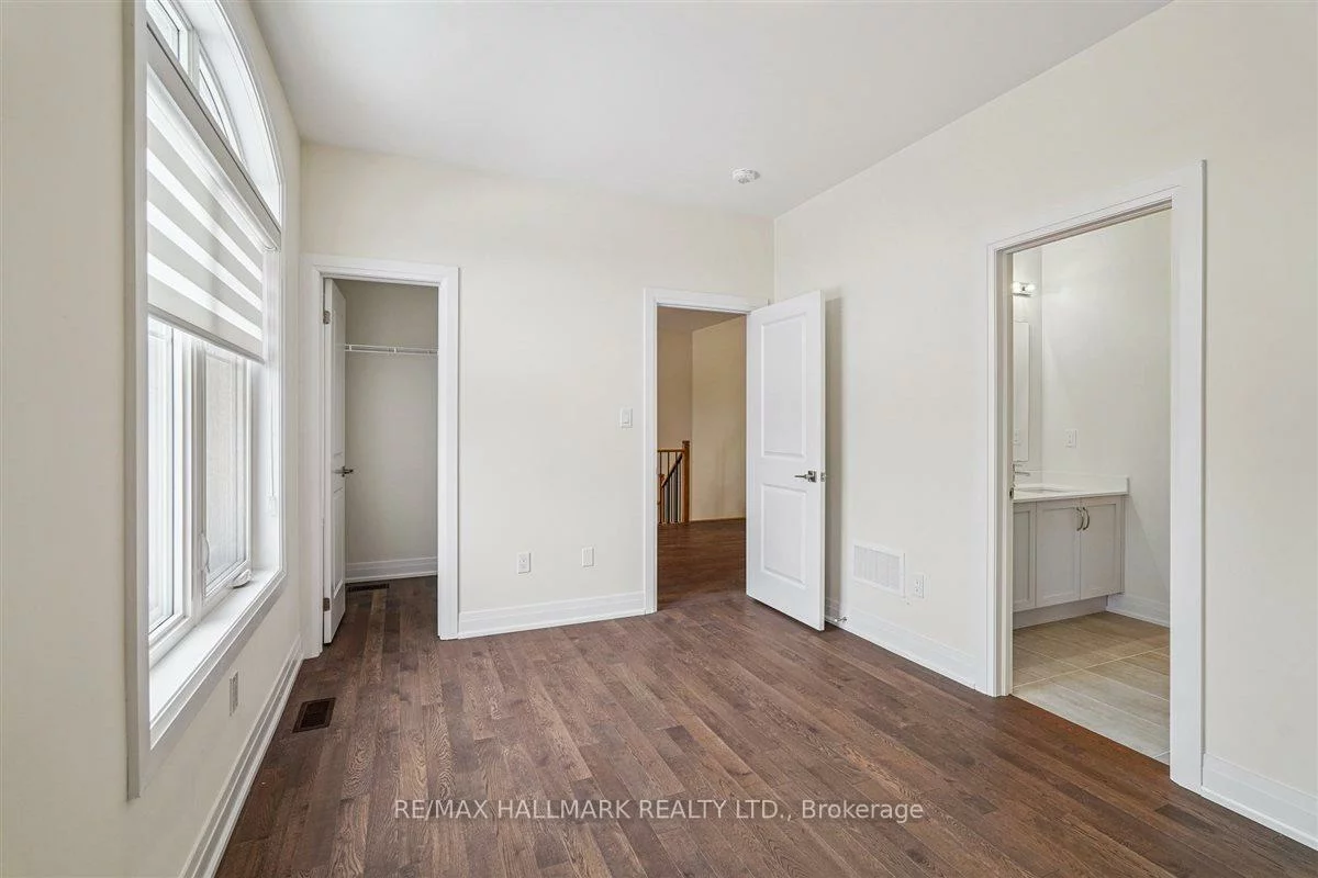 21, La Reine, Oak Ridges, Richmond Hill