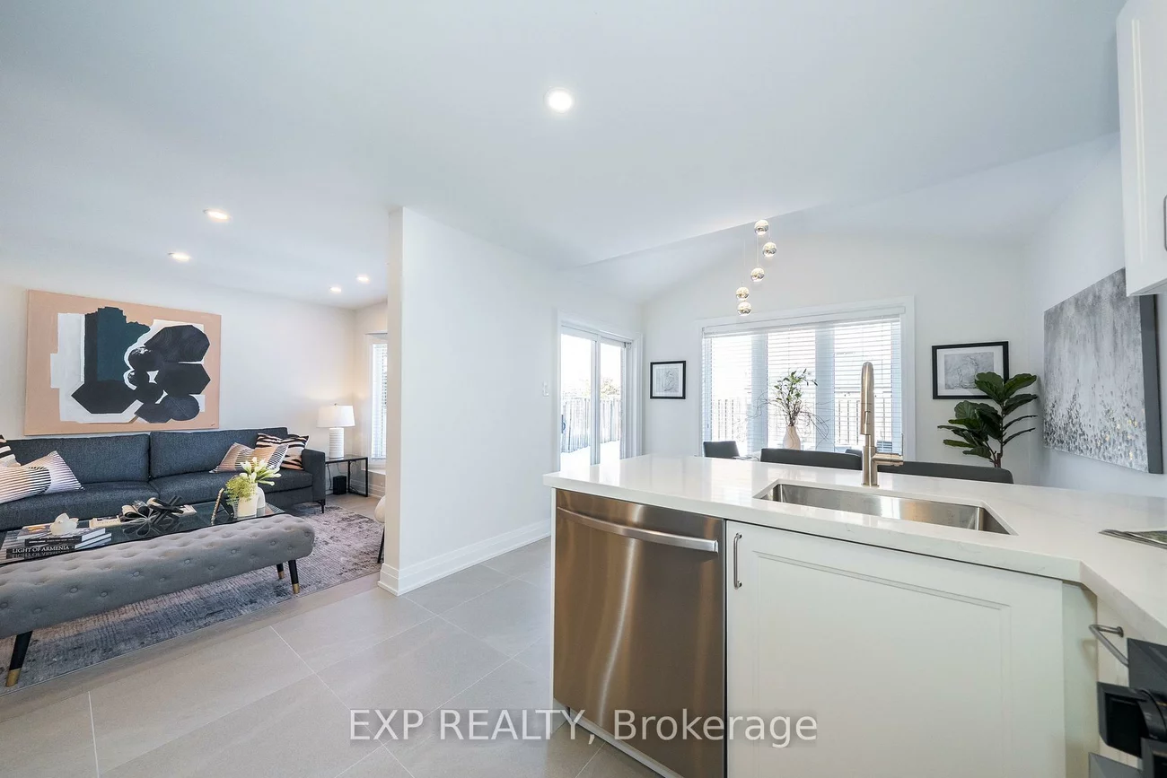 40, Primont, Rouge Woods, Richmond Hill