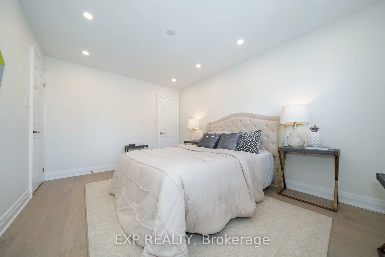 40, Primont, Rouge Woods, Richmond Hill