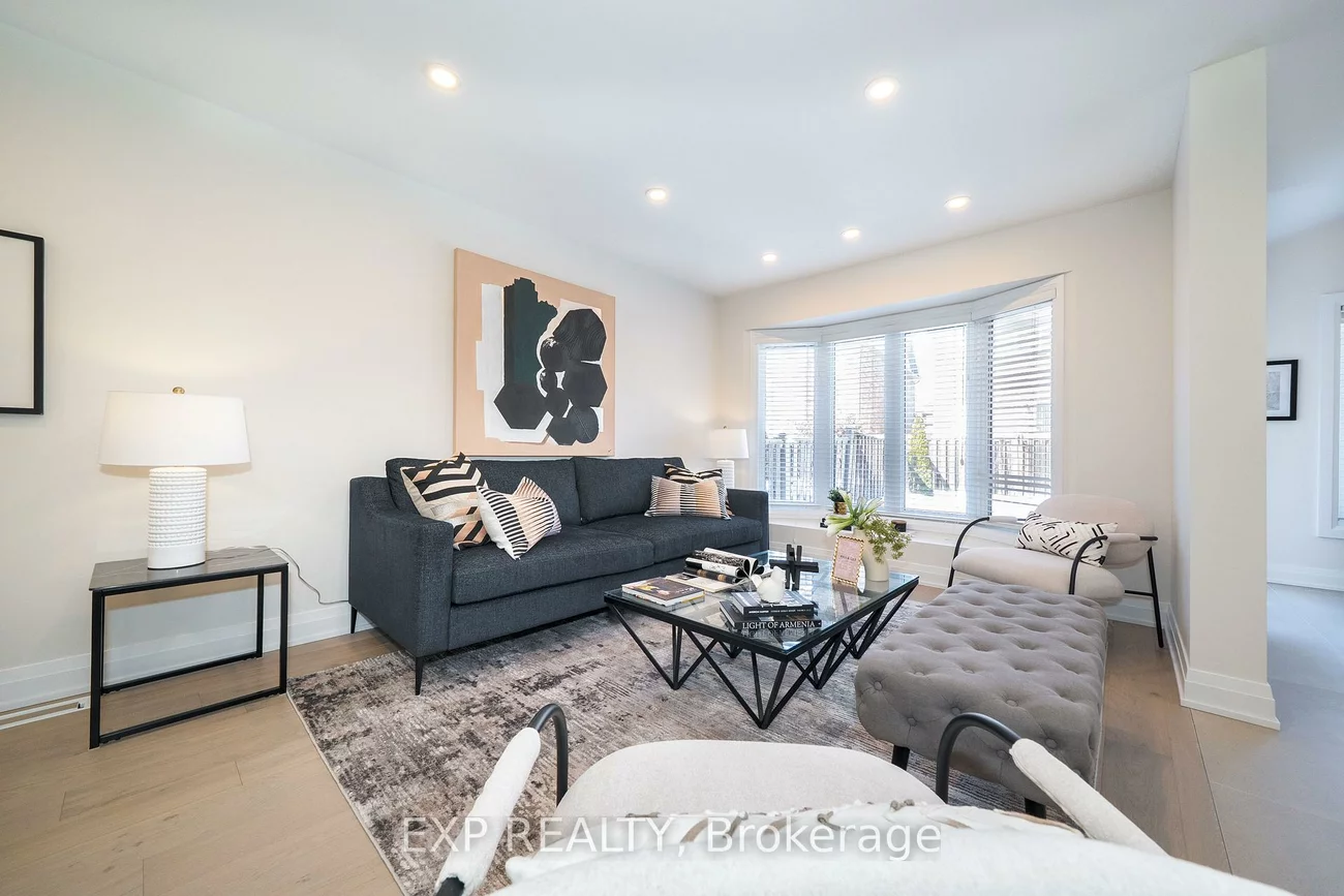 40, Primont, Rouge Woods, Richmond Hill