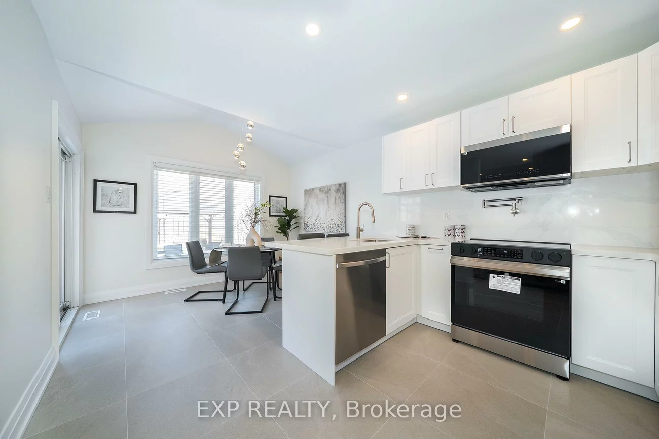 40, Primont, Rouge Woods, Richmond Hill