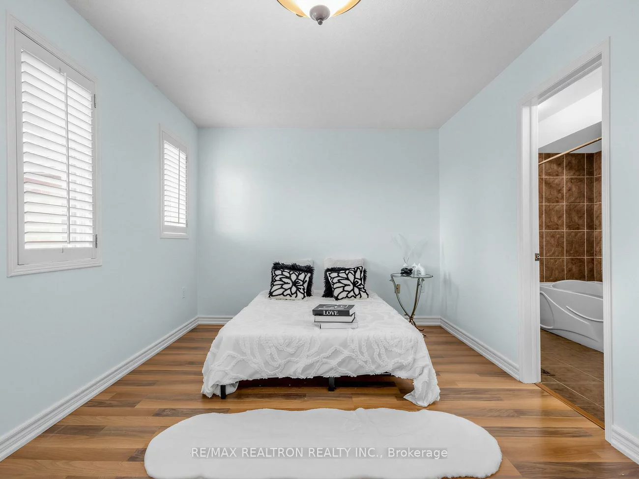 31, Cougar, Devonsleigh, Richmond Hill