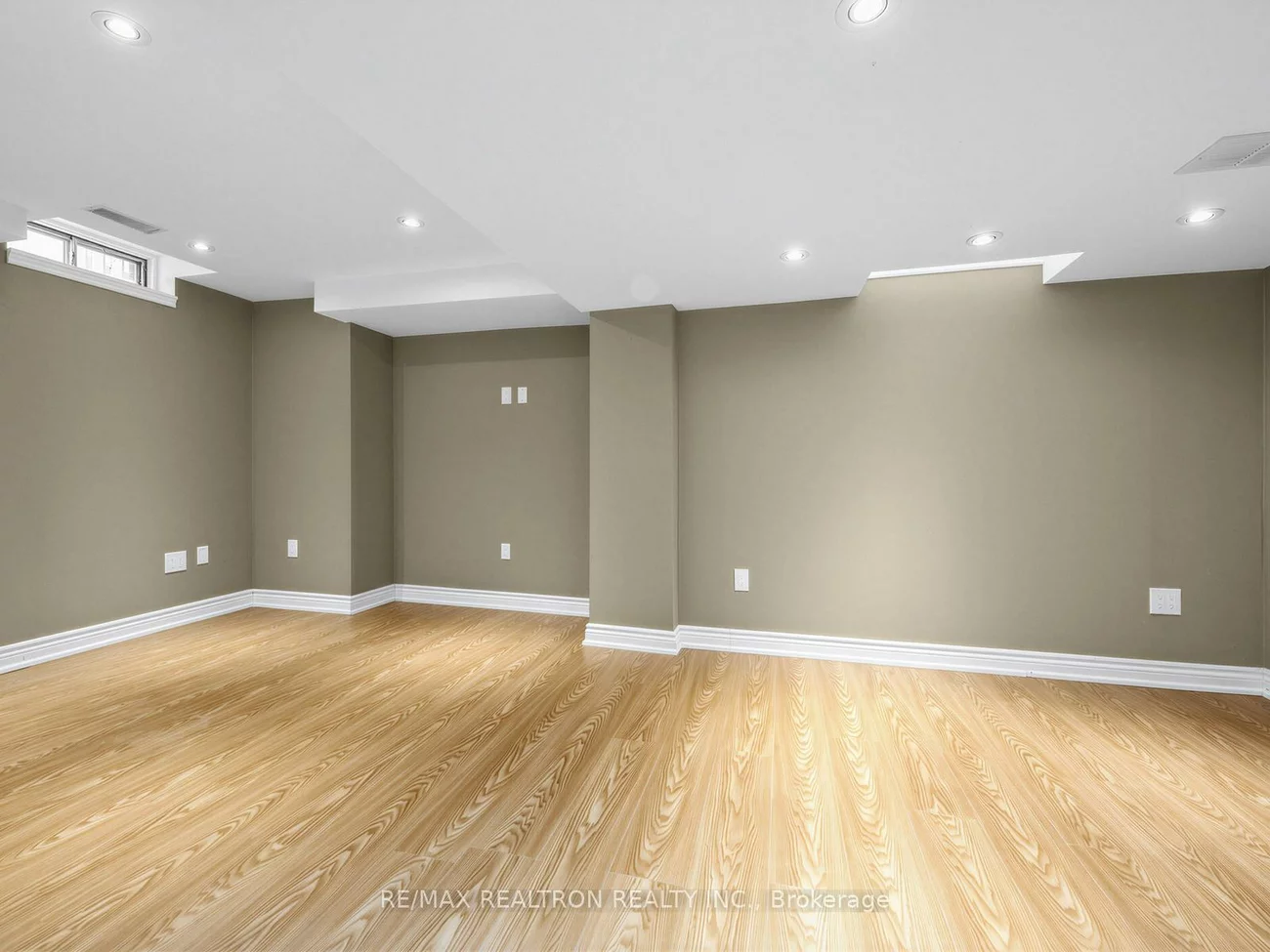 31, Cougar, Devonsleigh, Richmond Hill